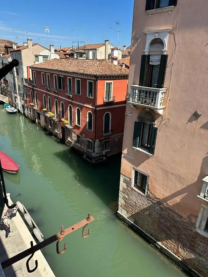 Rosa Apartment Venice Italy
